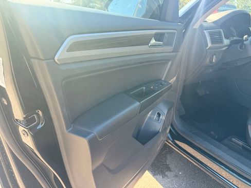 Used 2021 Volkswagen Atlas SE w/ Panoramic Sunroof Package AWD/4WD image 17
