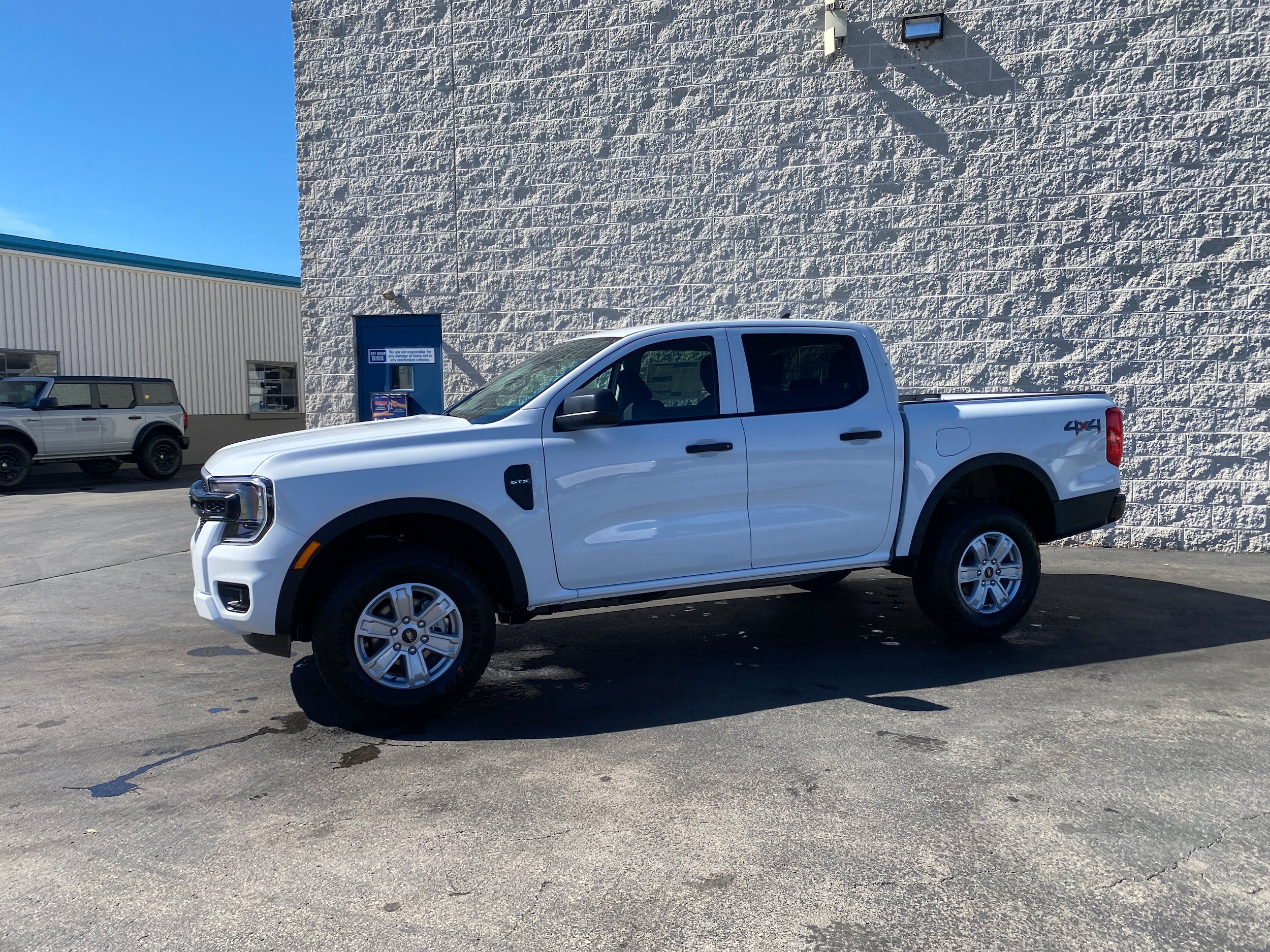 New 2026 Ford Ranger XL w/ Trailer Tow Package AWD/4WD image 4