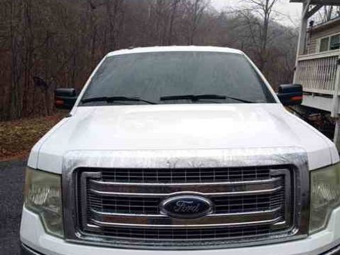 Used 2014 Ford F150 XLT w/ XLT Chrome Package image 4