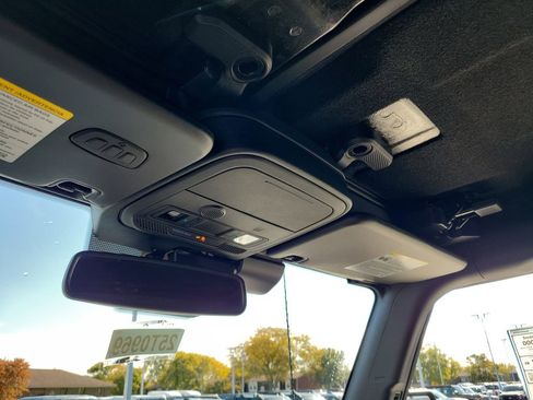 New 2025 Ford Bronco Outer Banks w/ Sasquatch Package image 30