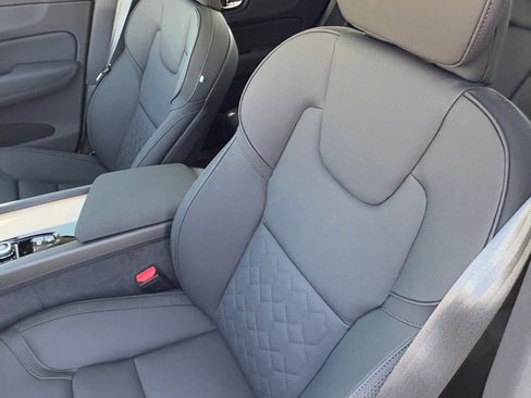 New 2026 Volvo XC60 B5 Core w/ Protection Package Premier image 19