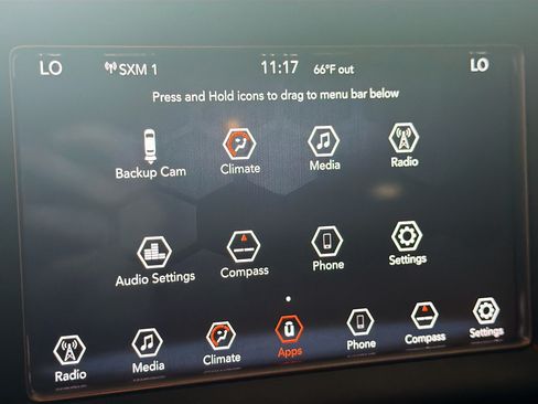 Used 2019 Jeep Grand Cherokee Laredo AWD/4WD image 25