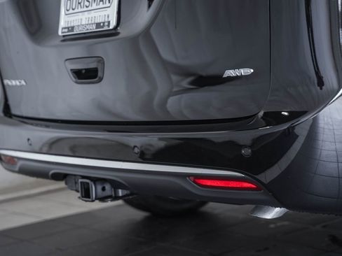 New 2026 Chrysler Pacifica Pinnacle AWD/4WD image 8