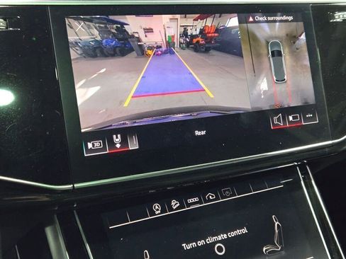 Used 2022 Audi Q7 2.0T Premium image 34