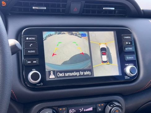 Used 2024 Nissan Kicks SR w/ SR Premium Package FWD image 18