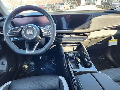 New 2025 Buick Envision Sport Touring image 9