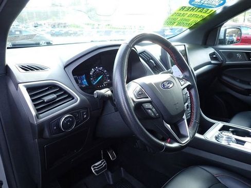 Certified 2022 Ford Edge ST-Line AWD/4WD image 15