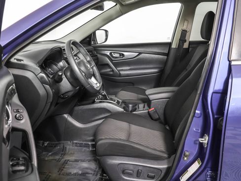 Used 2019 Nissan Rogue SV image 7