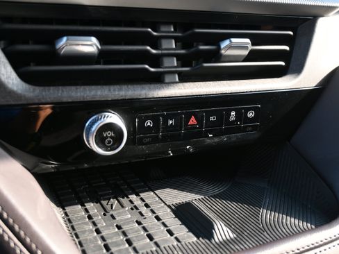 Used 2025 Ford Explorer Platinum w/ LUX Leather Package image 26