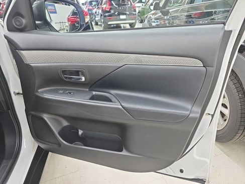 Used 2020 Mitsubishi Outlander SEL FWD image 12