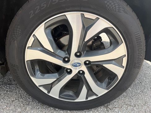 Used 2020 Subaru Forester AWD/4WD image 12