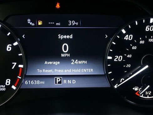 Used 2022 Nissan Frontier SV w/ Technology Package image 6