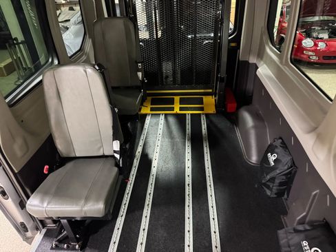 Used 2018 Ford Transit 250 148 Medium Roof image 34