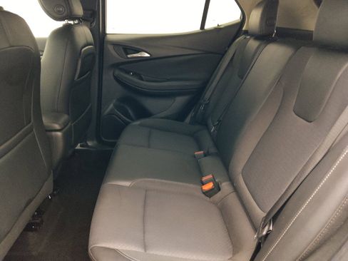Used 2021 Buick Encore GX Preferred w/ Cold Weather Comfort Package FWD image 18