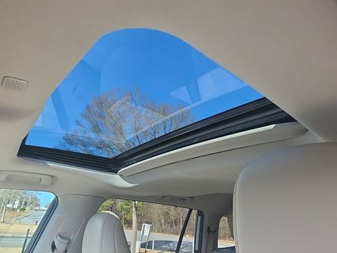 Used 2021 Toyota Highlander Limited image 26