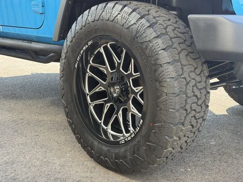 Used 2017 Jeep Wrangler Sport w/ Quick Order Package 24S image 24