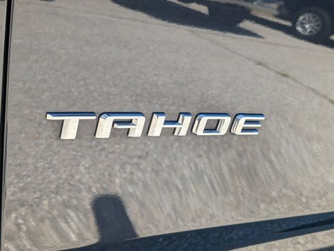 Used 2022 Chevrolet Tahoe Premier AWD/4WD image 9