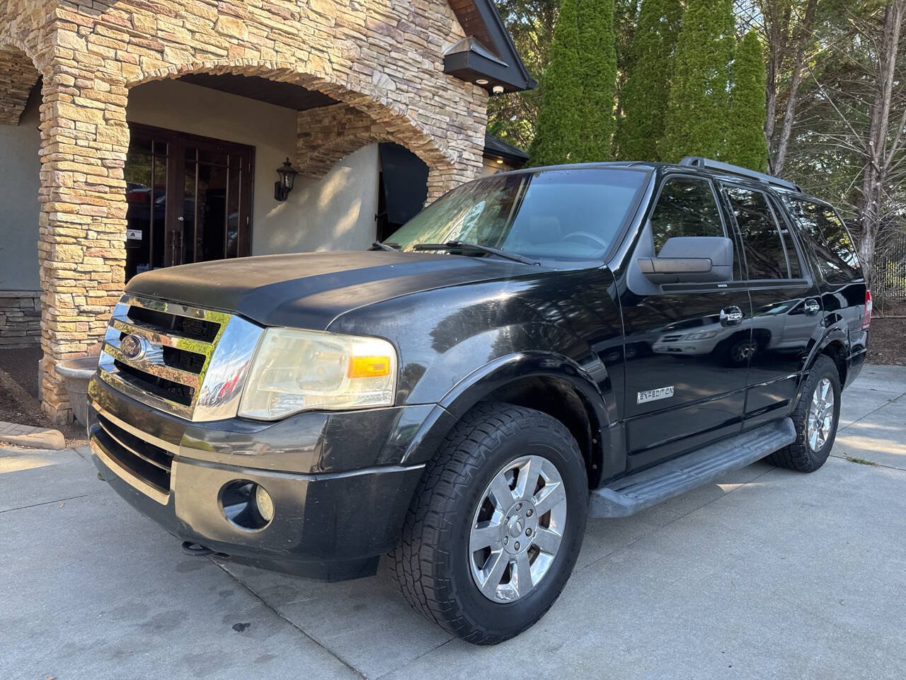 Used 2008 Ford Expedition XLT AWD/4WD image 2