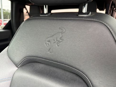 Certified 2023 Ford Bronco Black Diamond image 18