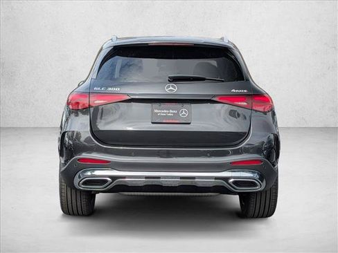 New 2026 Mercedes-Benz GLC 300 4MATIC image 8