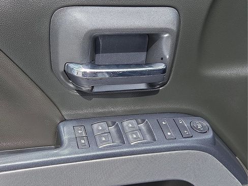 Used 2018 Chevrolet Silverado 1500 LT w/ All Star Edition image 13