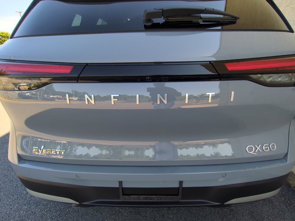 Certified 2027 INFINITI QX60 Luxe w/ Cargo Package FWD image 33