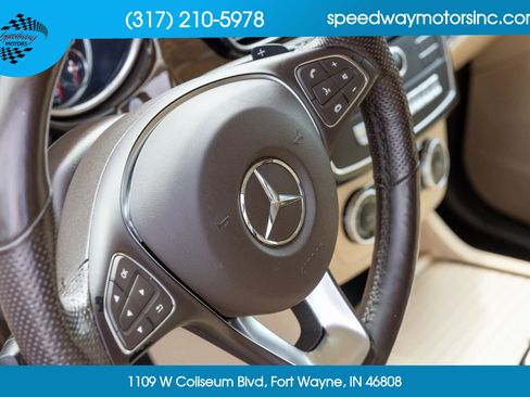 Used 2019 Mercedes-Benz GLE 400 4MATIC image 38