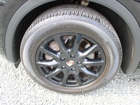 Used 2014 Porsche Cayenne image 27