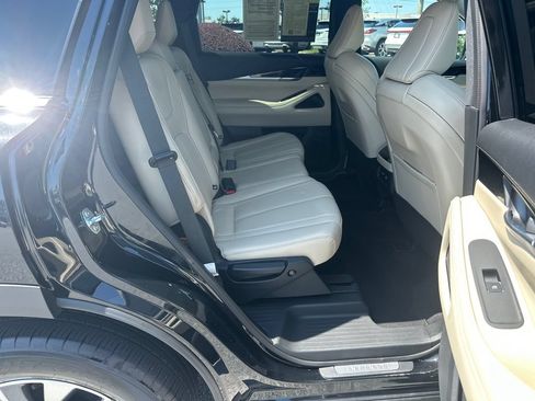 Used 2024 INFINITI QX60 Pure FWD image 13