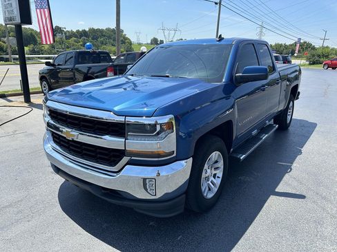 Used 2017 Chevrolet Silverado 1500 LT w/ All Star Edition AWD/4WD image 8