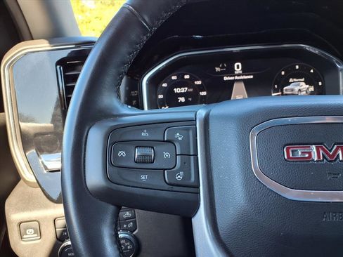 Used 2025 GMC Sierra 1500 SLT image 30