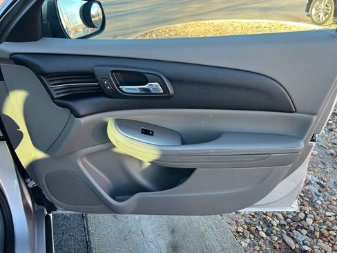 Used 2015 Chevrolet Malibu LS image 23