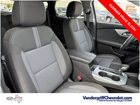 Certified 2025 Chevrolet Blazer LT AWD/4WD image 25