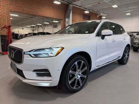 Used 2019 Volvo XC60 T5 Inscription w/ Protection Package image 4
