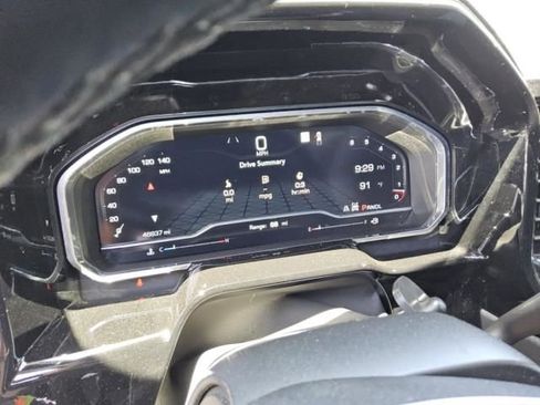 Used 2022 GMC Sierra 1500 Elevation AWD/4WD image 2