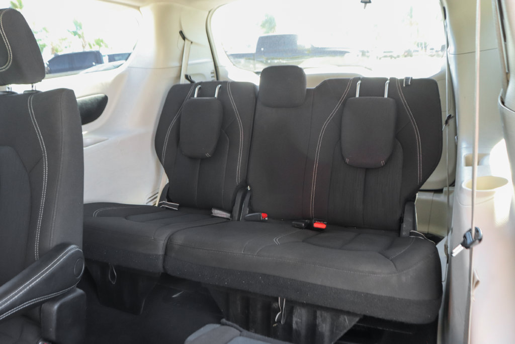 Used 2023 Chrysler Voyager LX FWD image 37