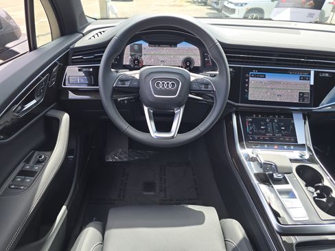 New 2025 Audi Q7 3.0T Prestige image 12