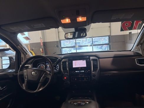 Certified 2019 Nissan Titan Platinum Reserve w/ Platinum Utility Package image 13