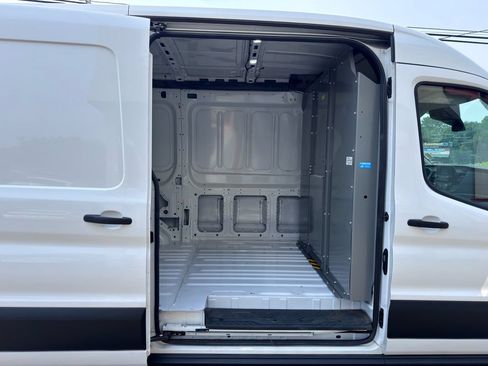 Used 2023 Ford Transit 250 Low Roof w/ Load Area Protection Package RWD image 31