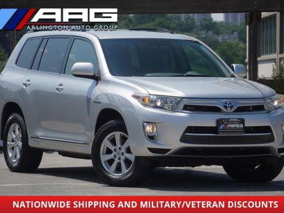 Used 2012 Toyota Highlander Hybrid w/ Cold Weather Pkg