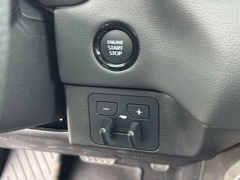 New 2026 Toyota Tundra Limited AWD/4WD image 17