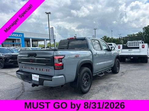 Used 2025 Nissan Frontier PRO-4X AWD/4WD image 3