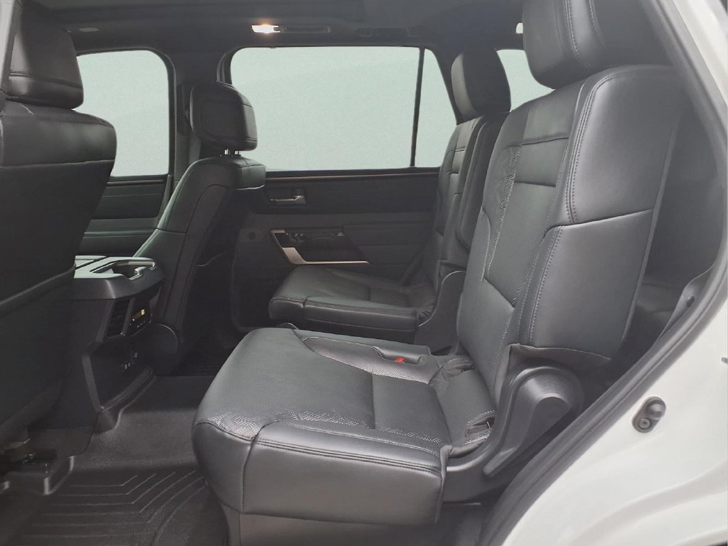 Used 2025 Toyota Sequoia Limited AWD/4WD image 13