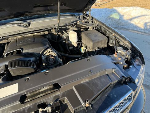 Used 2010 Chevrolet Avalanche LT w/ Luxury Package image 35