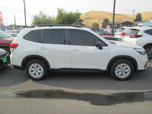 Used 2020 Subaru Forester w/ Alloy Wheel Package AWD/4WD image 2