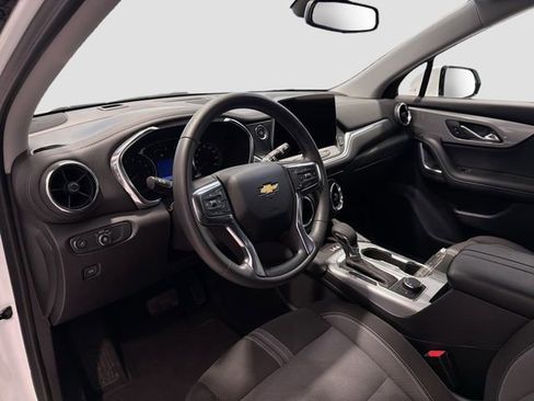 Used 2024 Chevrolet Blazer LT w/ Convenience Package FWD image 9