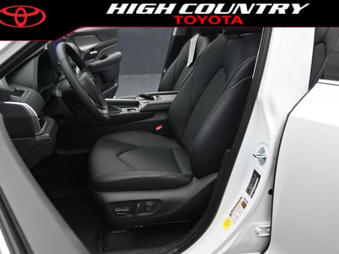 New 2026 Toyota Grand Highlander XLE FWD image 23