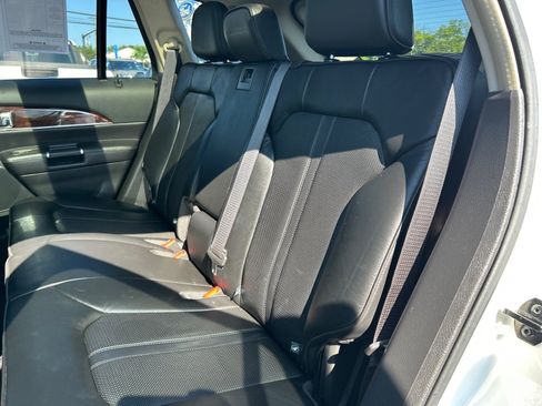 Used 2013 Lincoln MKX AWD image 10