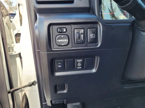 Used 2021 Toyota 4Runner TRD Off-Road Premium image 25