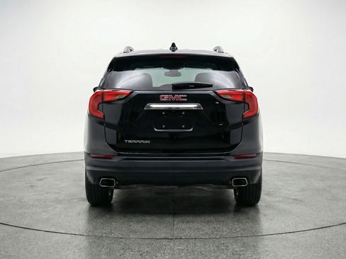 Used 2024 GMC Terrain SLE image 7